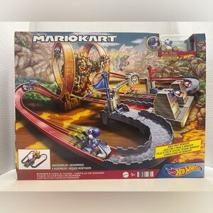 Hot Wheels Mario Kart Bowsers Castle Chaos Track Set Blue Yoshi SEALED - NEW